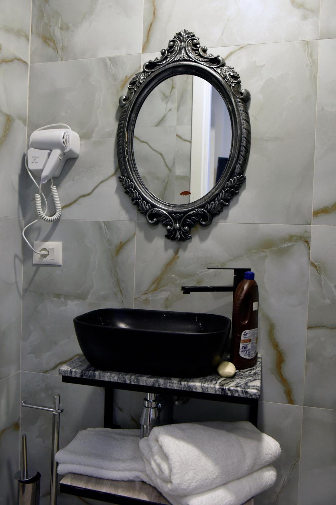 City Center Rooms And Apartments Durrës Kültér fotó